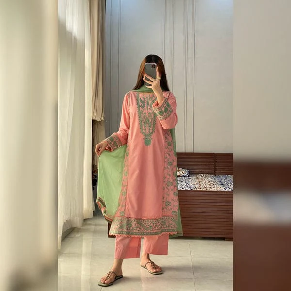 0fb7cb76-d366-4c4b-9472-2b5326bec83a PEARL EMBROIDERED 3PC - Image 1