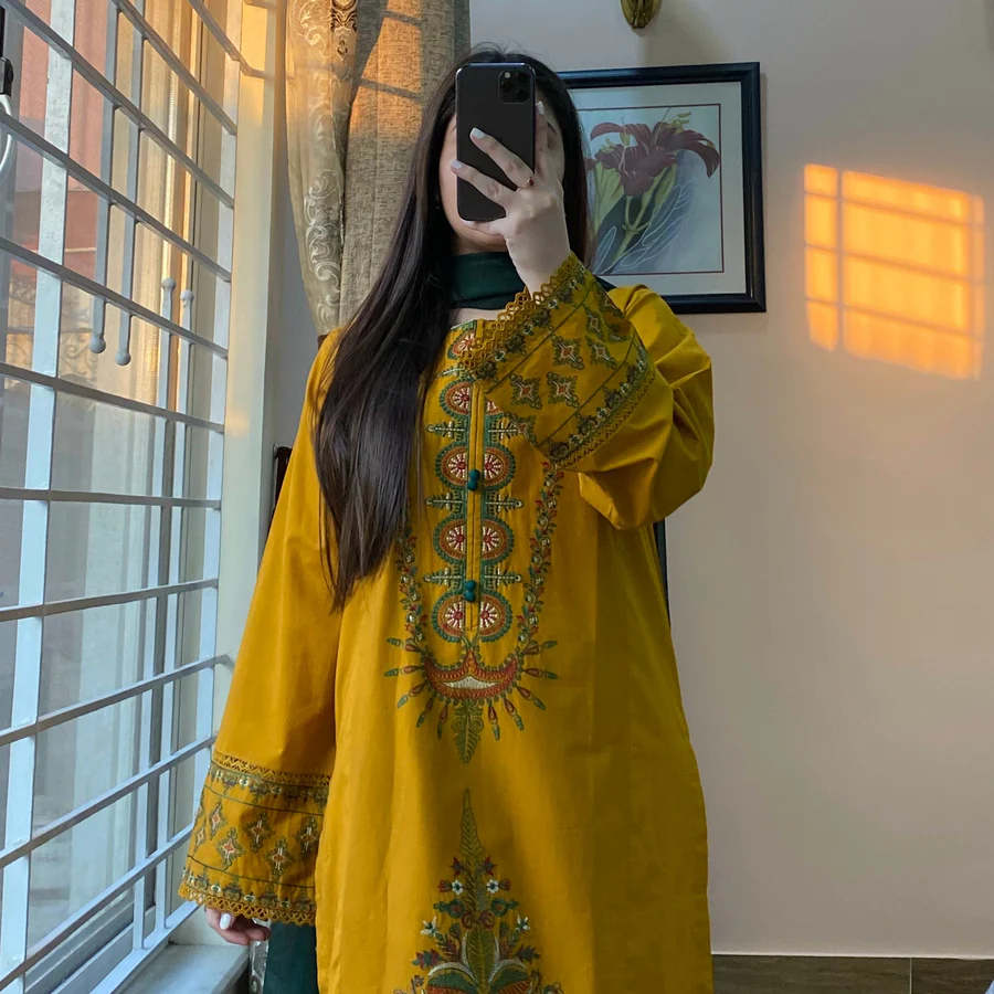 IMG_8397-1_1 Zani Mustard 2PC - Image 1