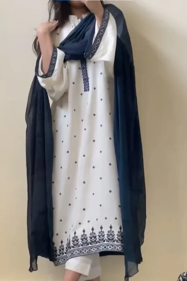 Untitled_design_5_eb1712d5-bee6-49ef-81b3-5721ea9390aa Vanzila Embroidered 3 PC - Image 1